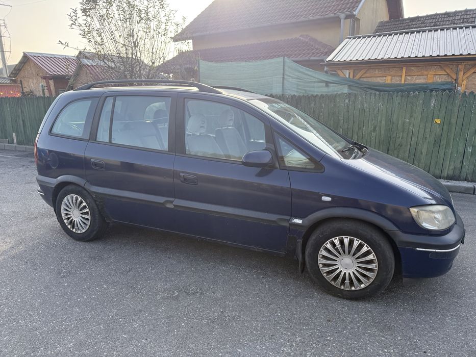Opel Zafira A 2004