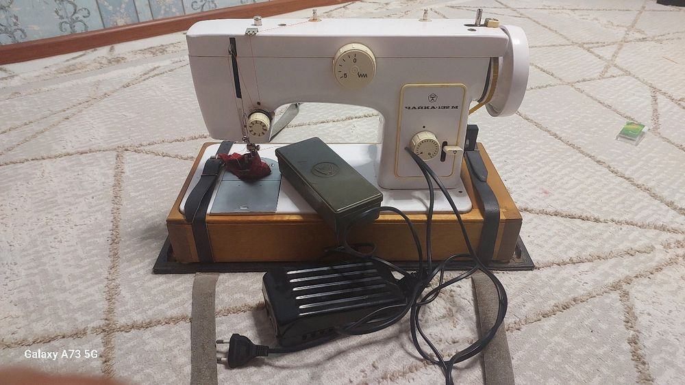 Швейная машина чайка 132м
