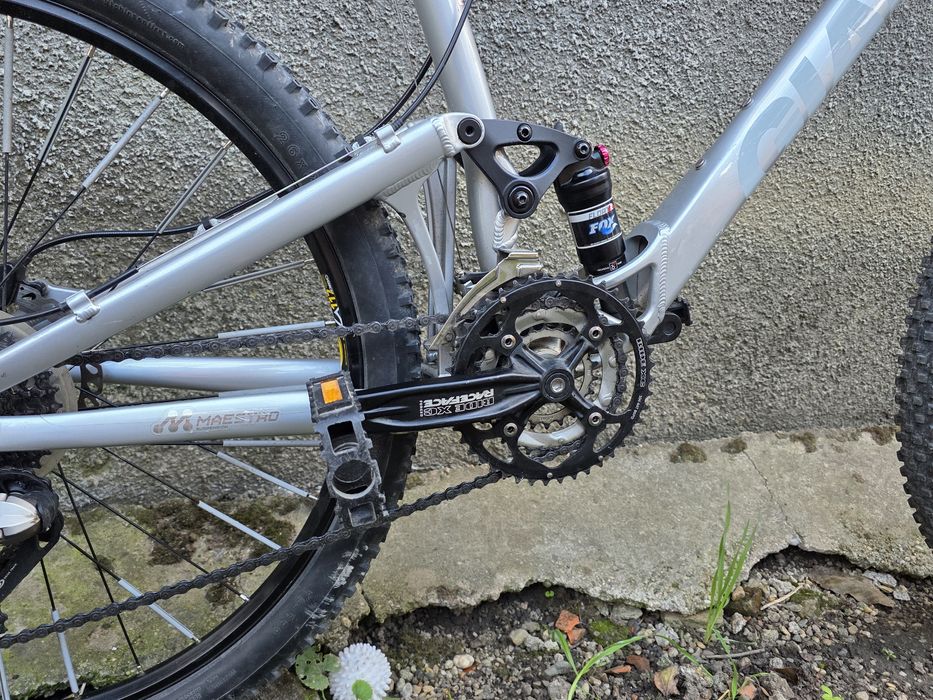 Bicicletă MTB Giant Trance 3 – cadru L – suspensie FOX + RockShox