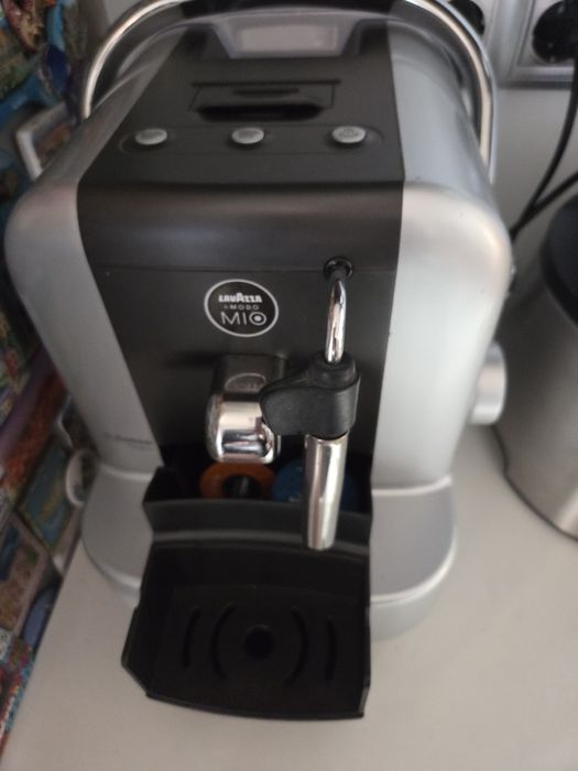 Кафемашина с капсули Saeco Lavazza a Modo Mio Premium