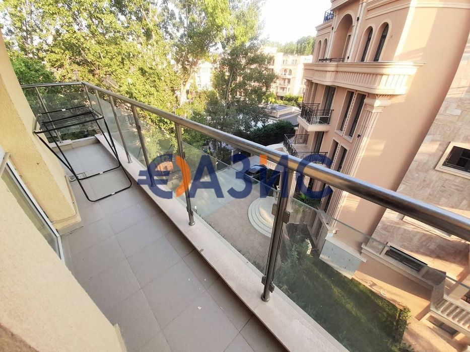 Продава се Тристаен апартамент в к.к. Слънчев бряг - 92 кв.м за 881 €/кв.м - Снимка #8