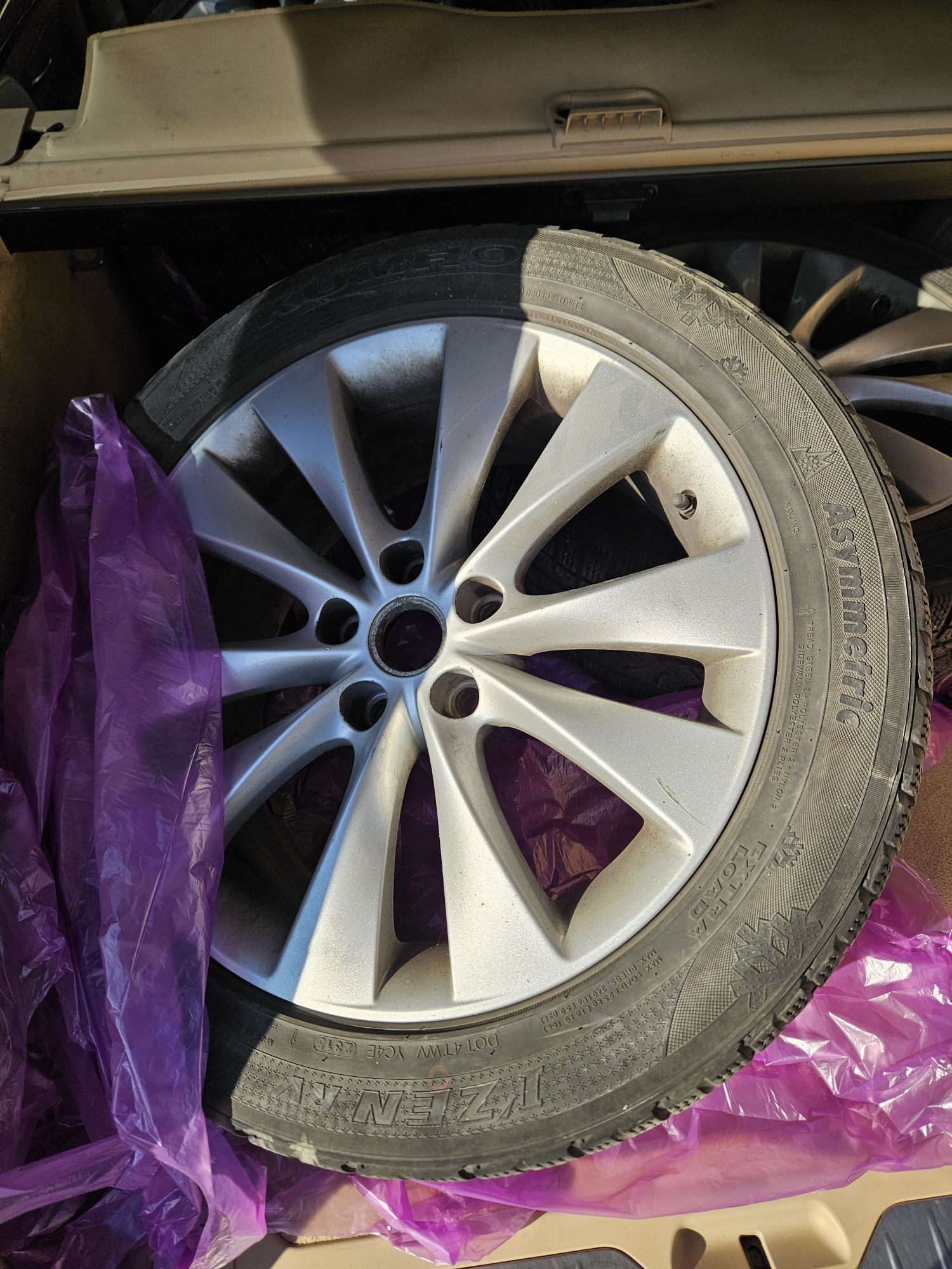 Set anvelope de iarnă 235 50 18