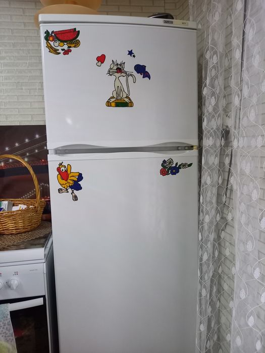 Продам холодильник Атлант.