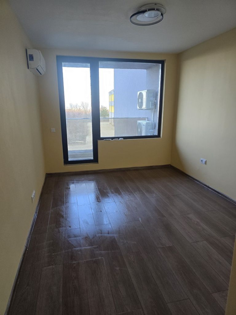 Продава се Двустаен апартамент в София, Красно село - 65 кв.м за 2570 €/кв.м - Снимка #4