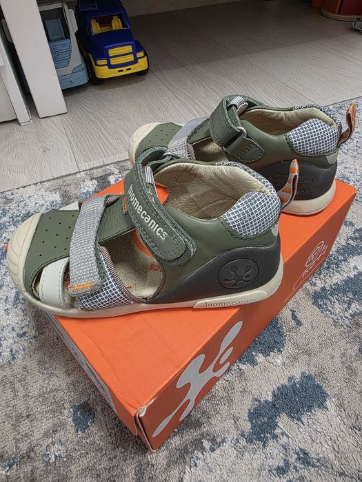 Sandale Biomecanics nr. 23