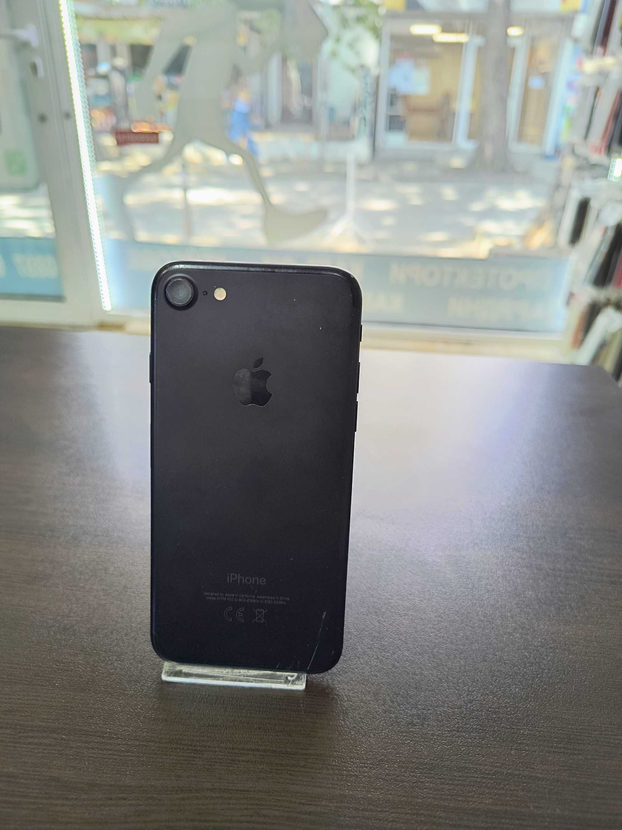 Apple iPhone 7 32GB Black