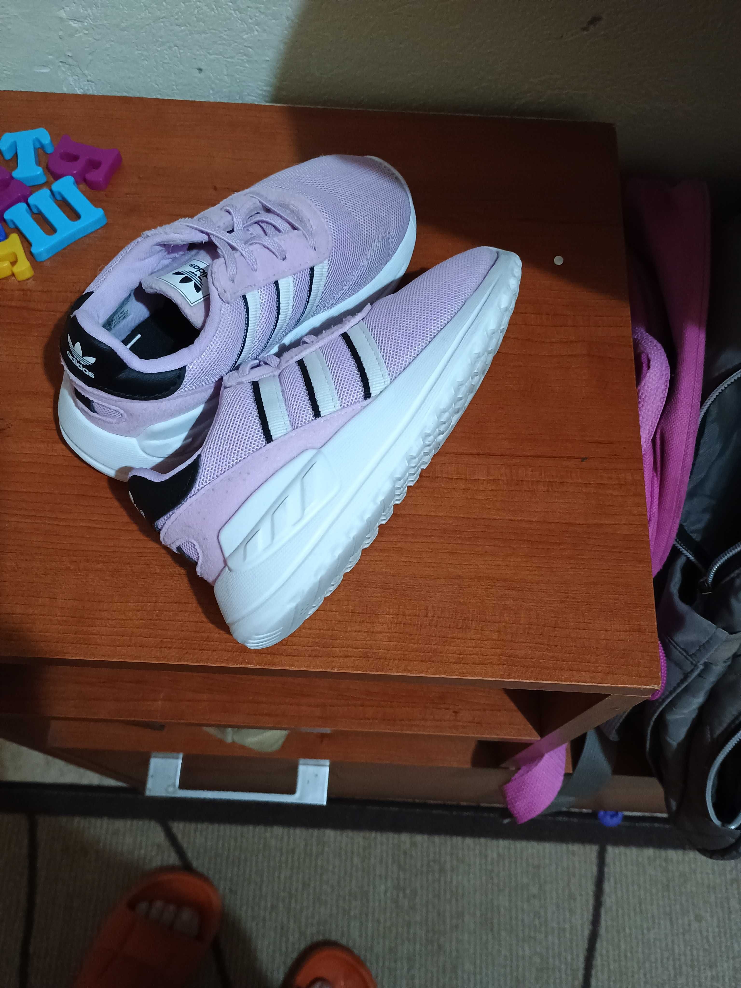 Детски маратонки Adidas 27 номер