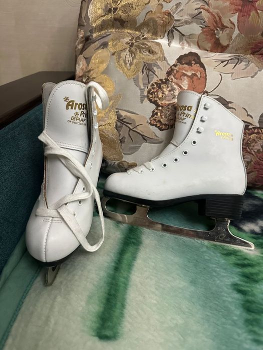 Коньки женские детские