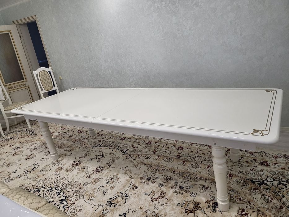 Үстел сатылады !!!