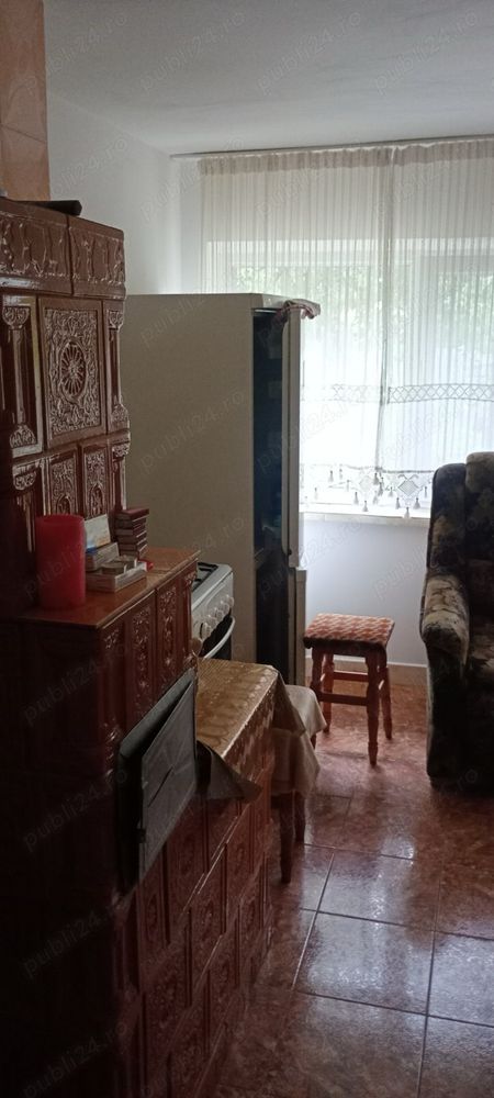 Vand casa in comuna Razboieni,Sat Marginea