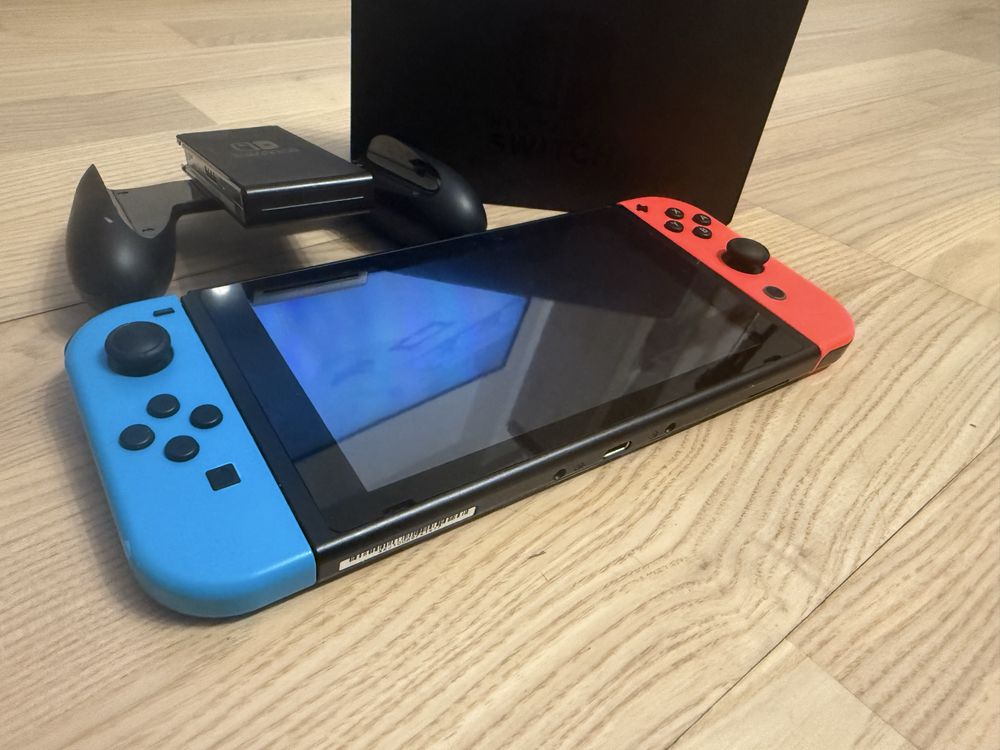 Nintendo Switch cu docking