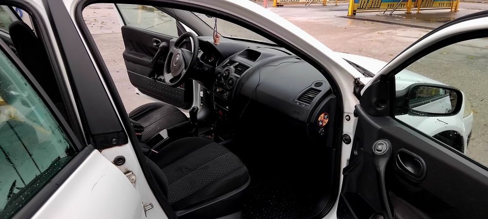 Renault Megane ll an 2004 motor 1.5 dci acte valabile ofer fiscal