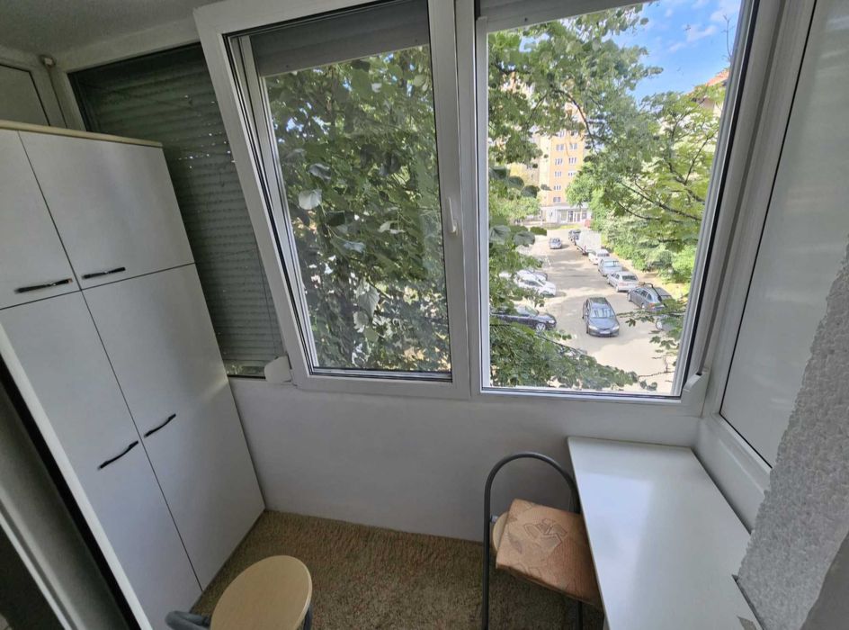 Inchiriez apartament cu 1 camera zona Sovata cu loc de parcare