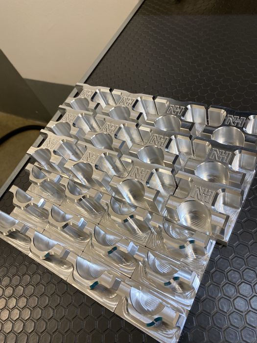 CNC изработка на алуминиеви детайли