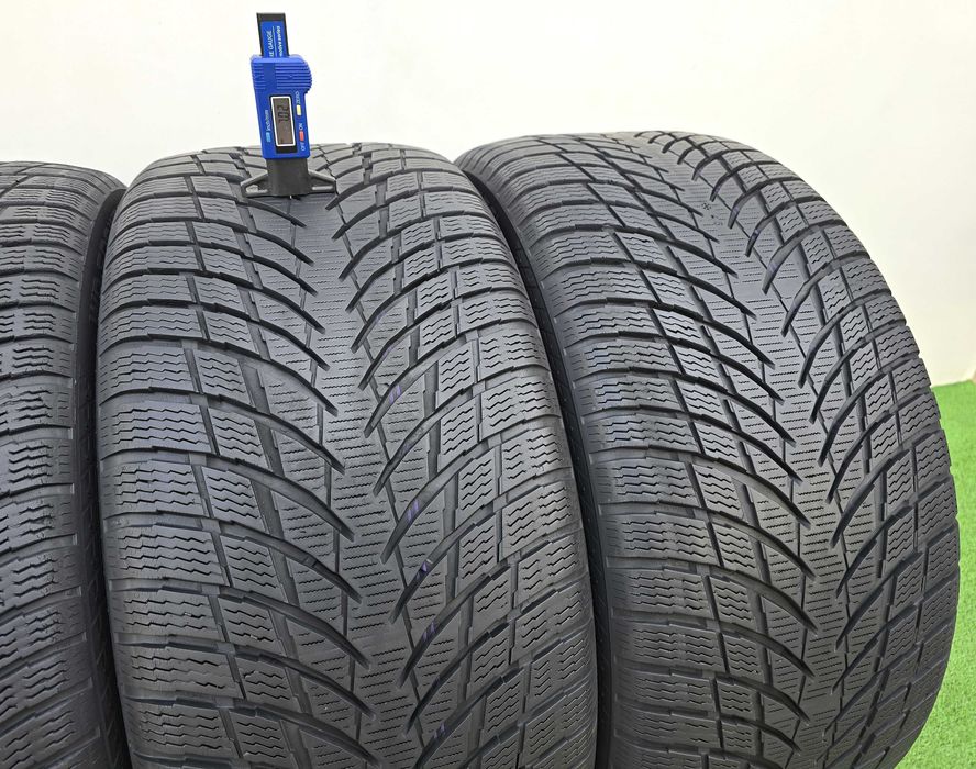 4бр. Пакет 225/45/19 и 255/40/19 NOKIAN WR Snowproof P- зимни