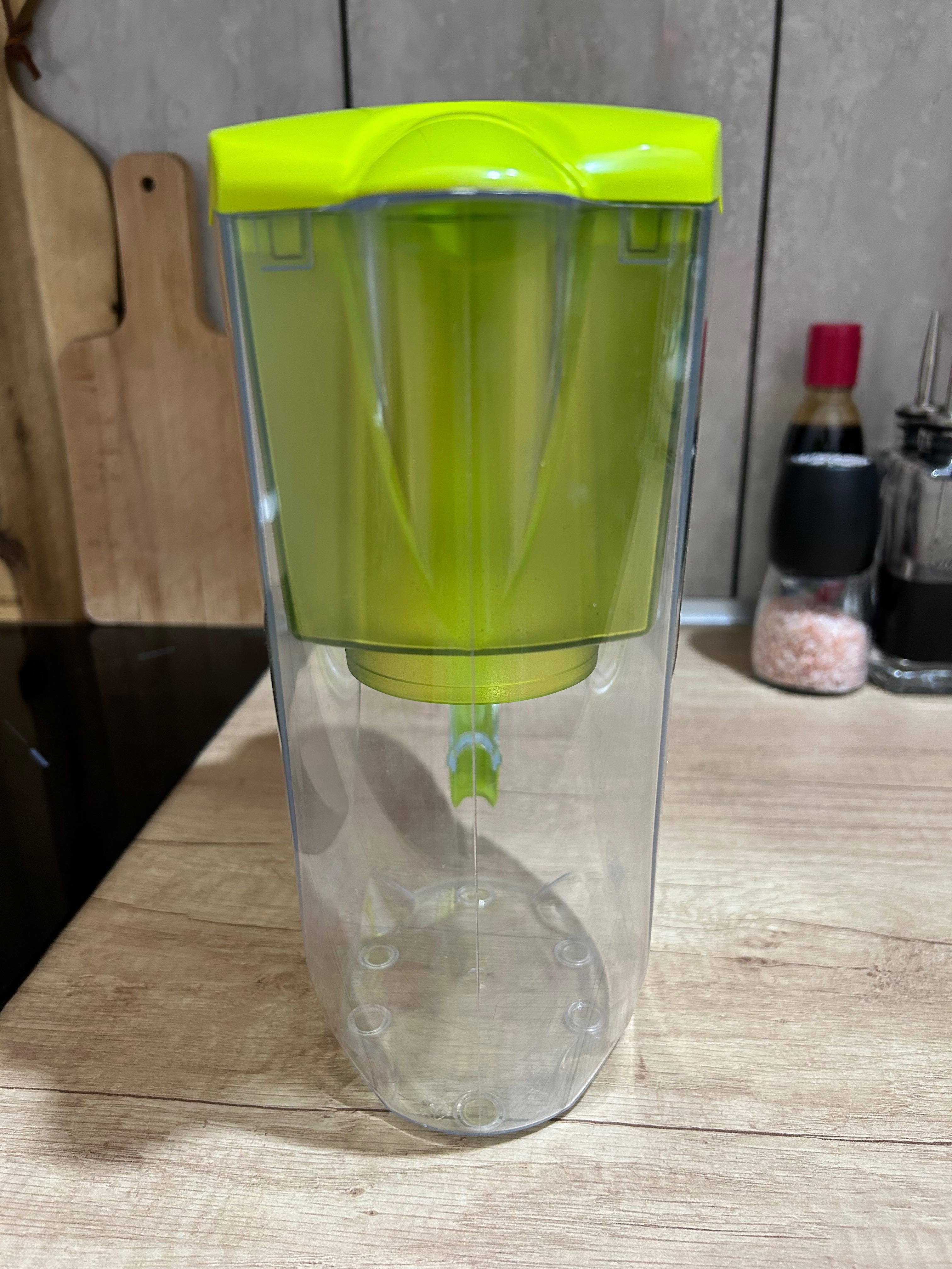 Филтрираща кана Aquaphor в зелен цвят+ 3 бр. филтъра