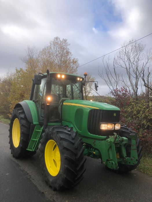 Tractor John Deere 6820