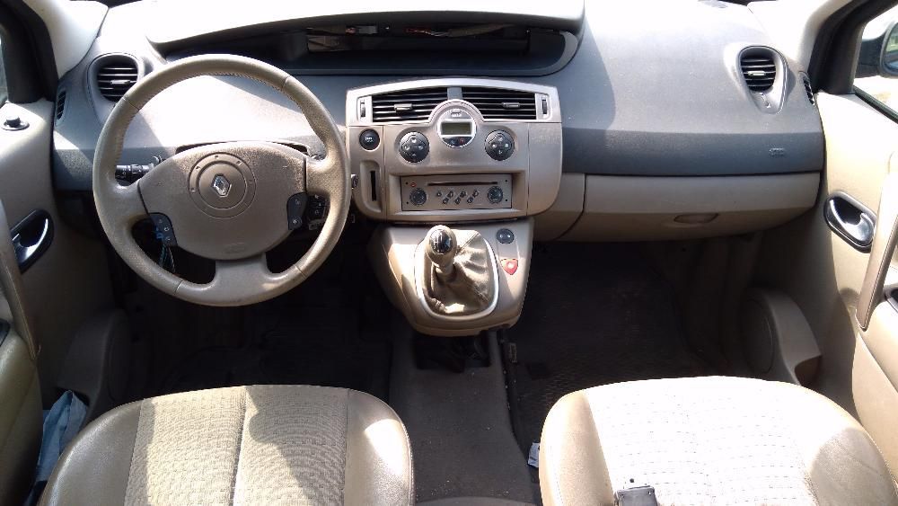 Renault Scenic 1.9 DCI НА ЧАСТИ