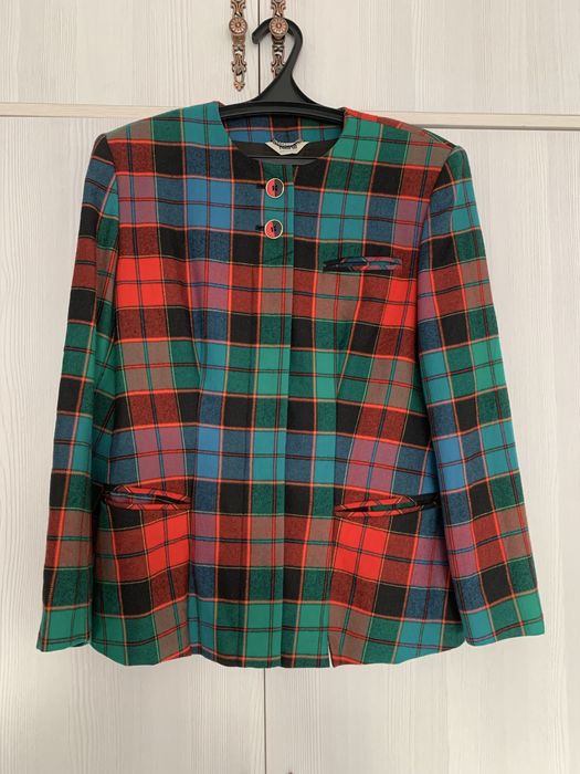 Пиджаки, жилет, куртка бренды