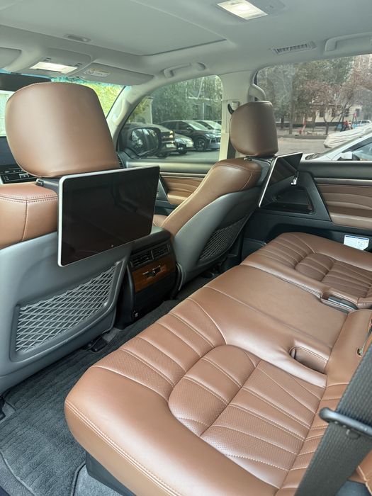 Продается Toyota land cruiser 200