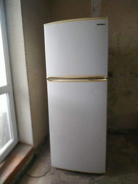Продаю холодильник Samsung