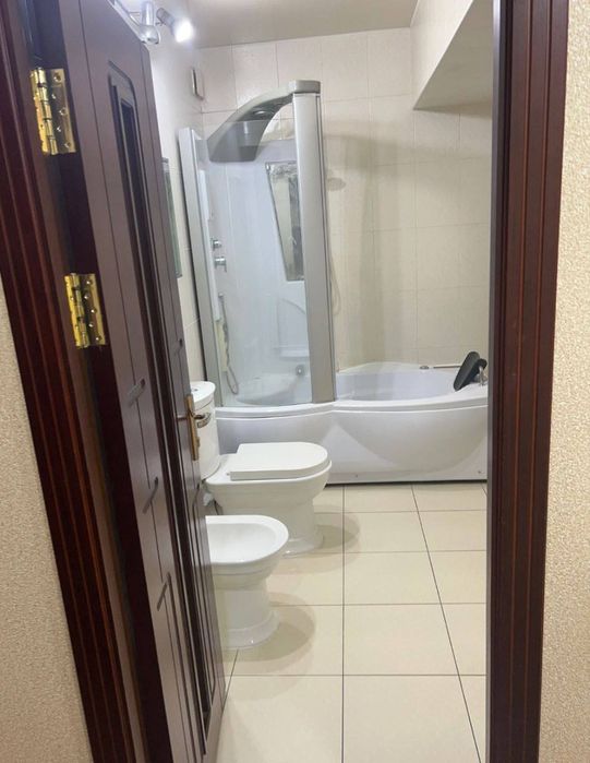 Продается 4х ком квартира на Ц-4, ор-р: Шедевр/Корзинка, 91 м²