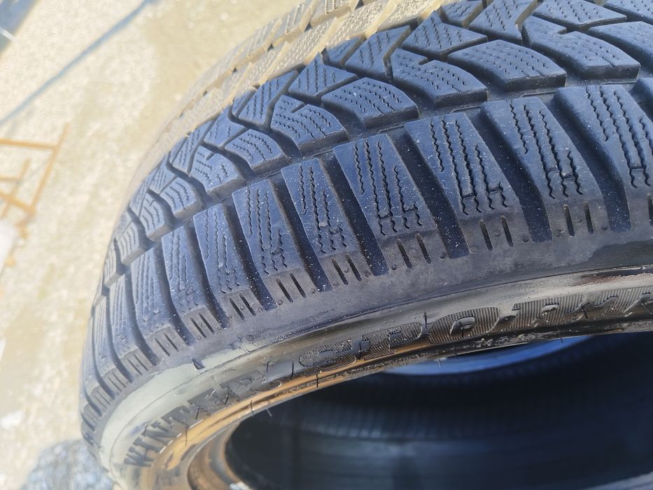 Cauciucuri Dunlop 225/50 R17