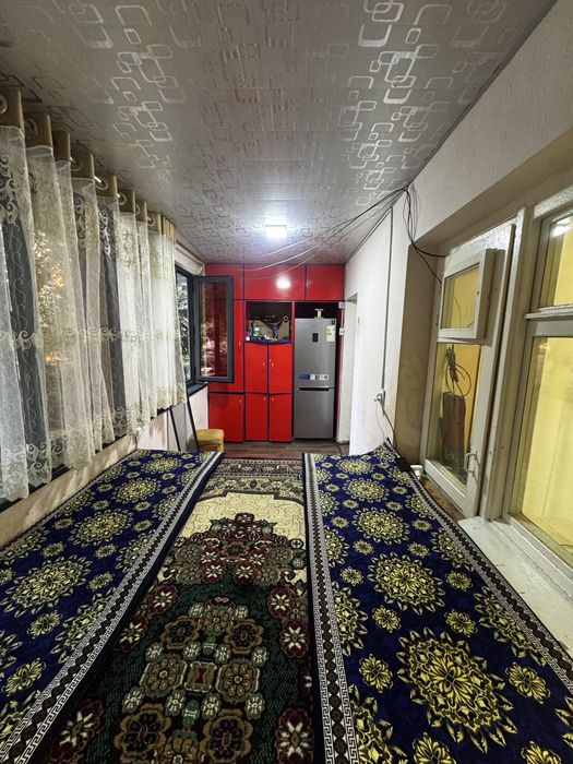 Продается 2 ком с болконом 2 на  6