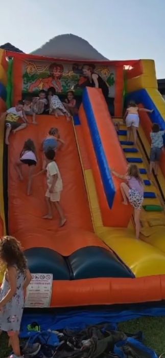 Cabana de închiriat 100 de locuri la masă ptr  evenimente