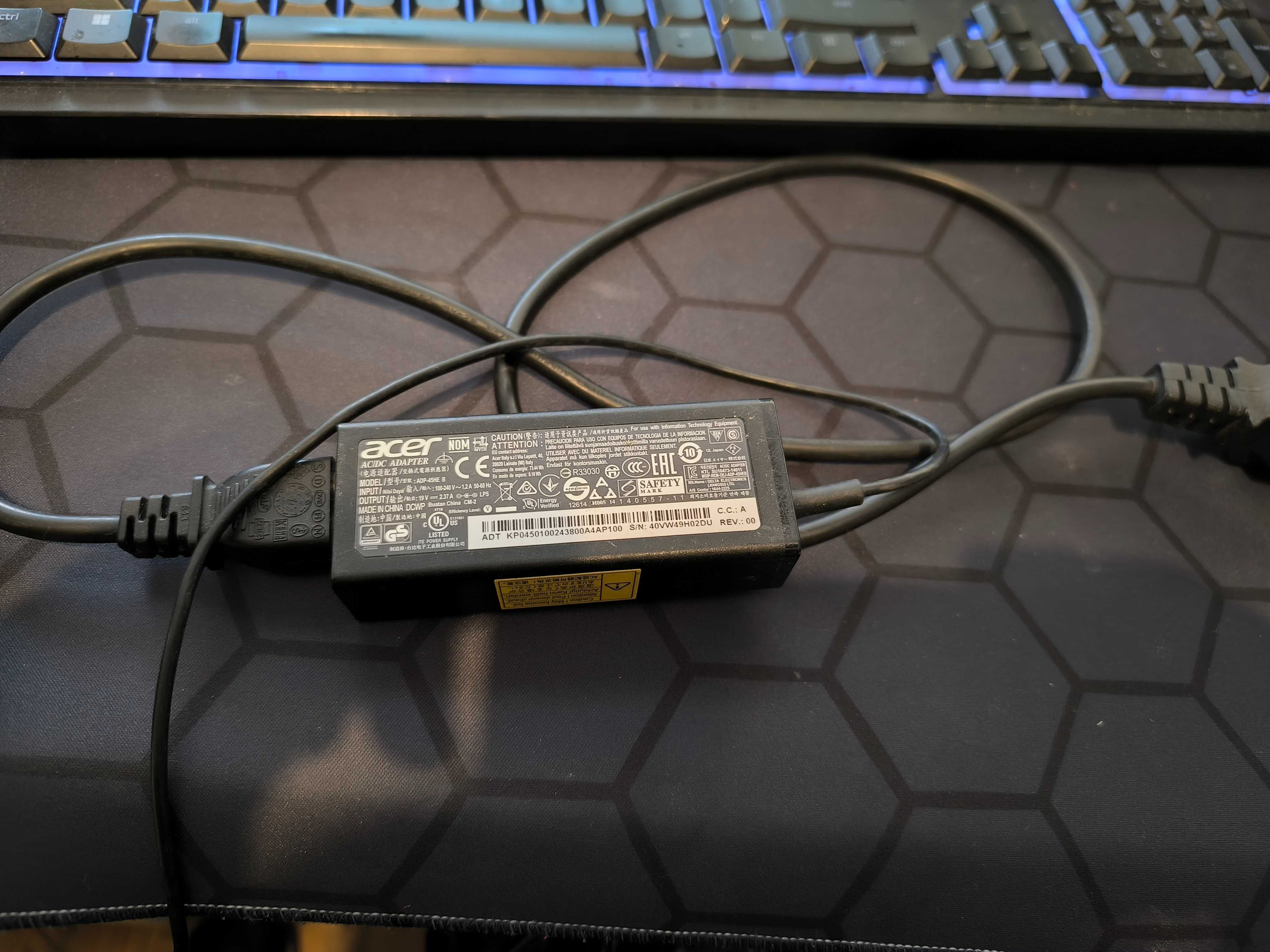 Лаптоп Acer Celeron