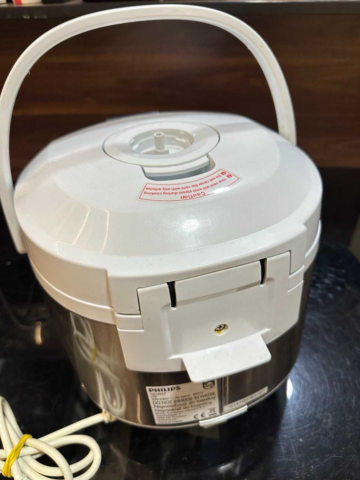 Мултикукър Philips HD3037