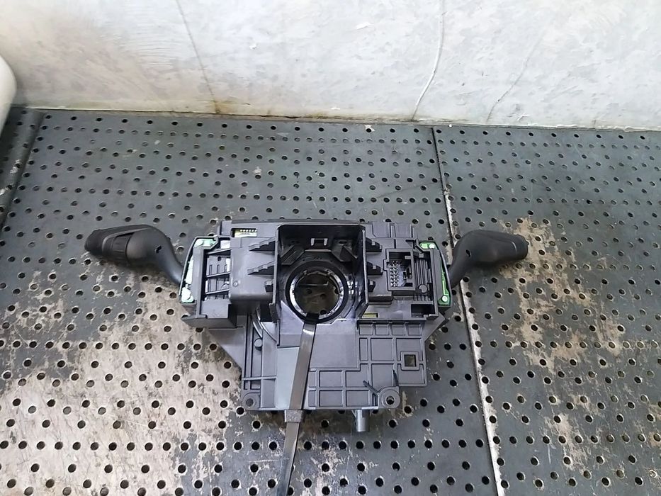 Bloc manete semnalizare stergator parbriz spirala volan ford focus 3 facelift f1et13n064ab av6t13335ae f1et17a