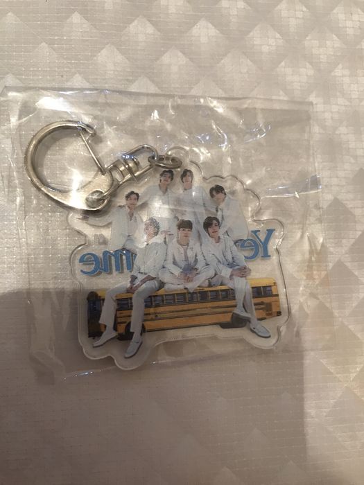 Брелок с bts! Новый!