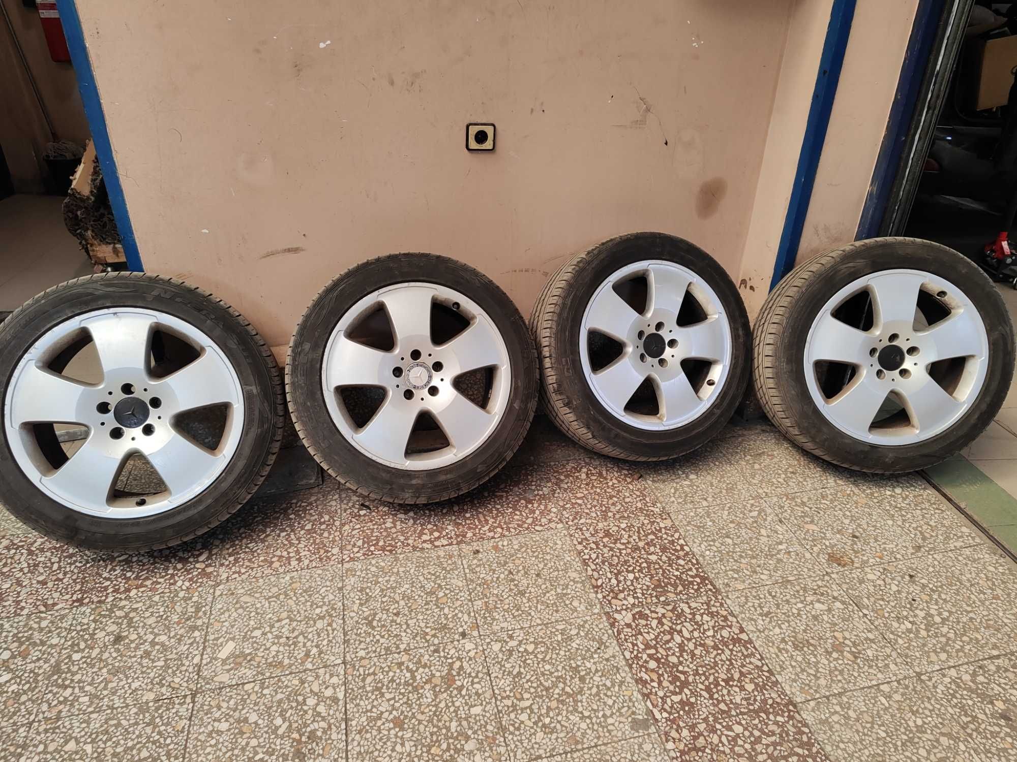 Джанти 5х112 с гуми 255 45 18 за Мерцедес W221