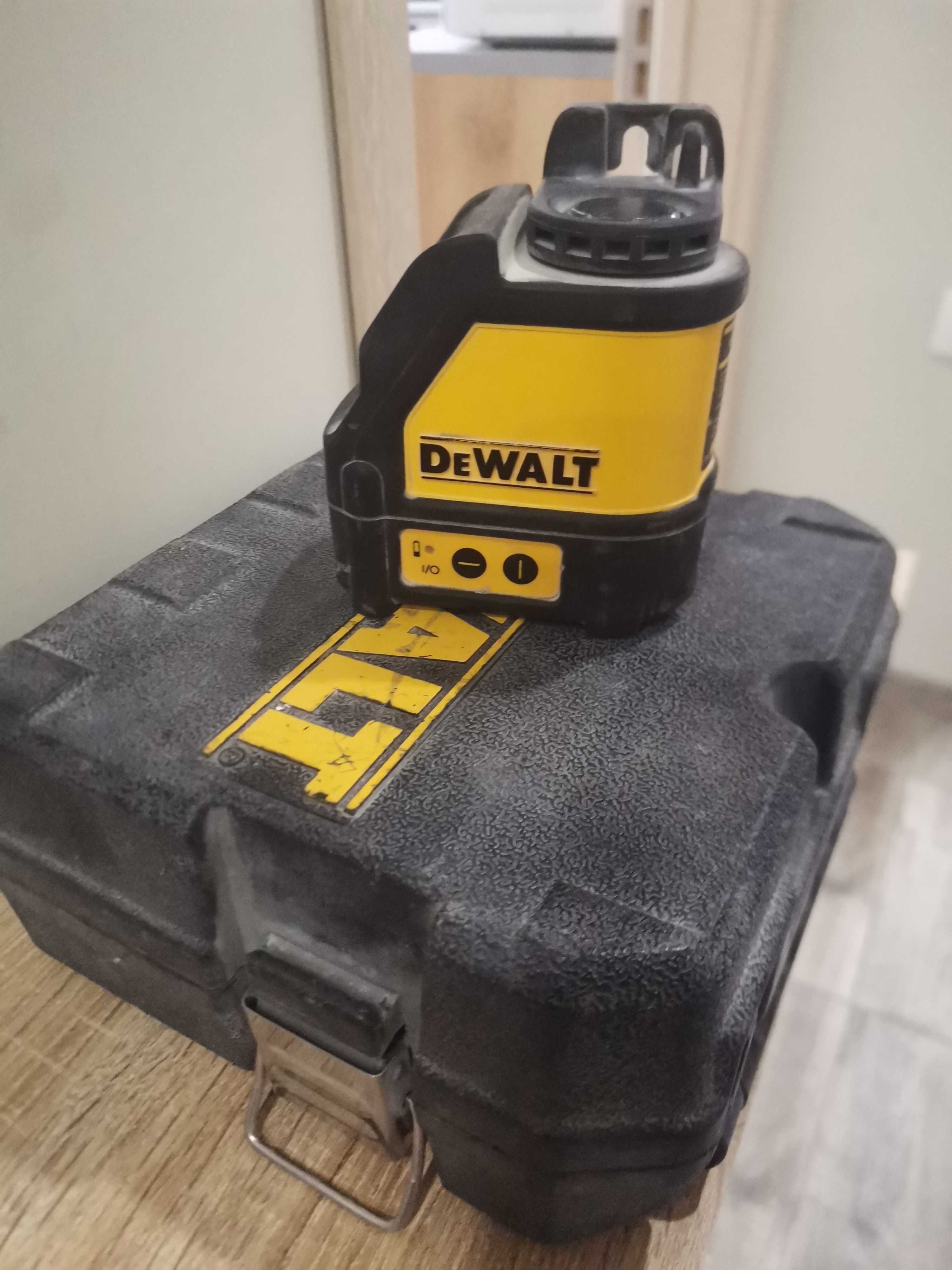 Лазерен нивелир DeWALT