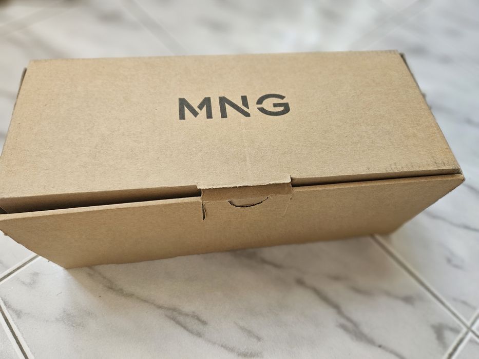 Сандали на Mango