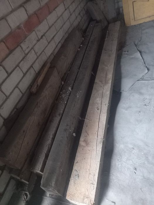 Брус длина 240 см, ширина 10 см.