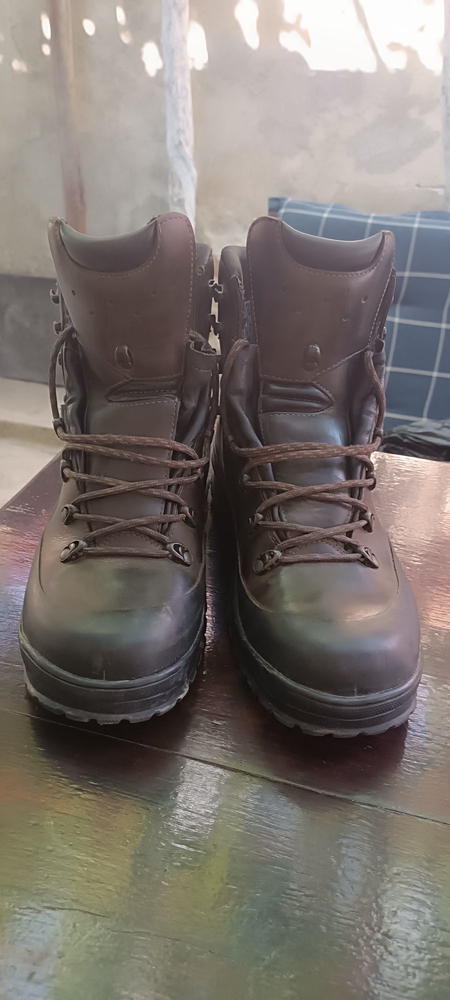 Мъжки обувки LOWA GORE-TEX 45-НОМЕР