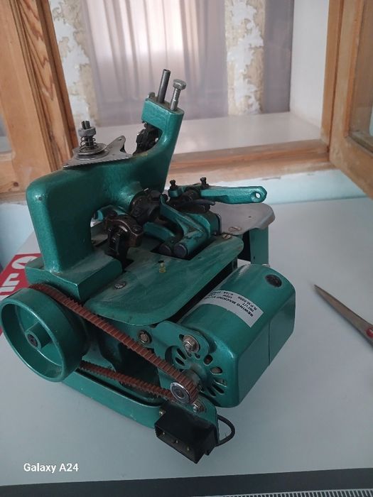 Overlok tikuvmoshinasi