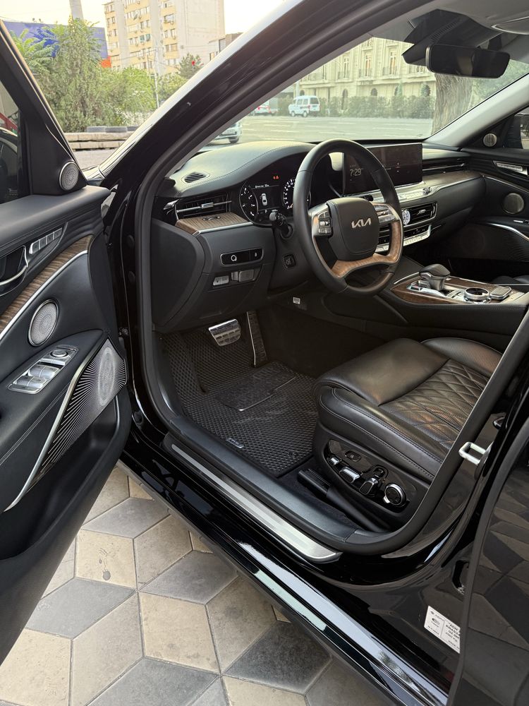 Kia K9  Prestige