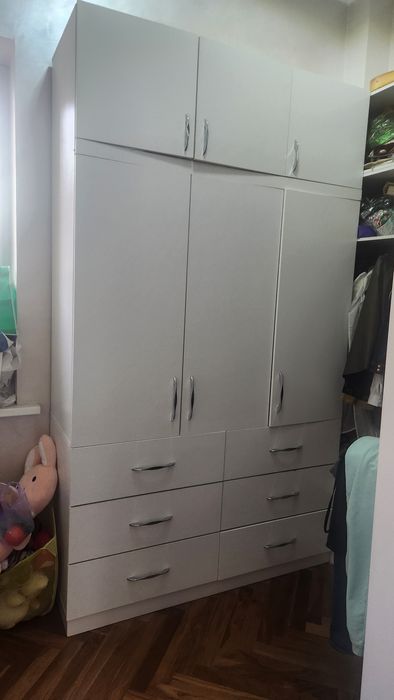 Продам гардеробную комнату