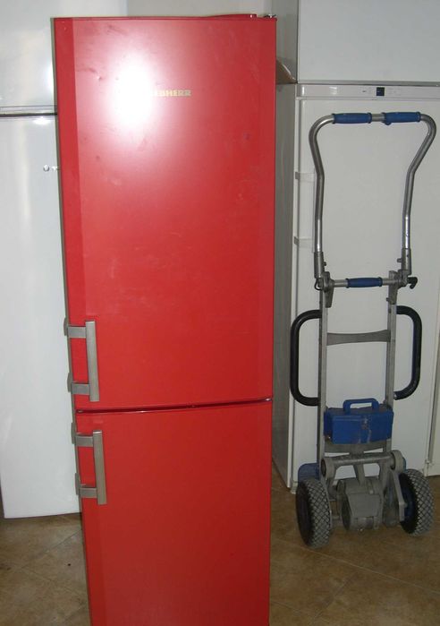 Хладилник с фризер Либхер(червен), внос от Австрия