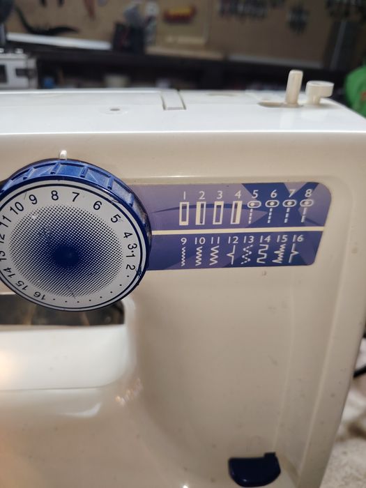 mașină de cusut electrica TOYOTA