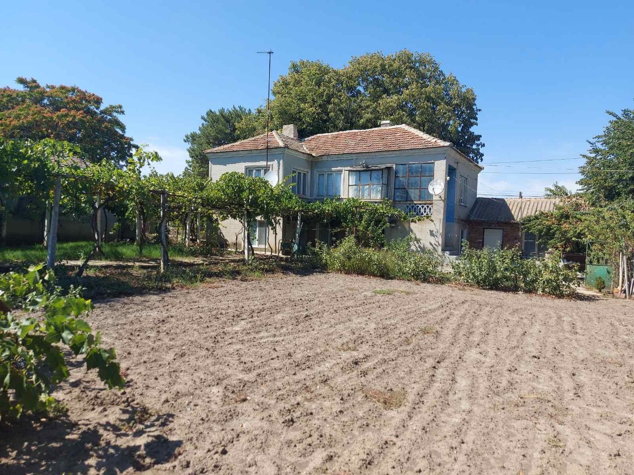 Продава се Къща в Каварна - 140 кв.м за 179 €/кв.м - Снимка #1