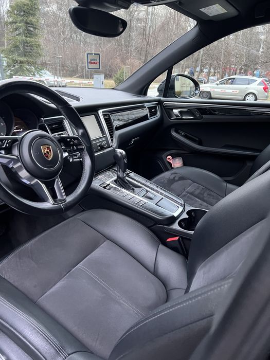 Porshe Macan S 2016
