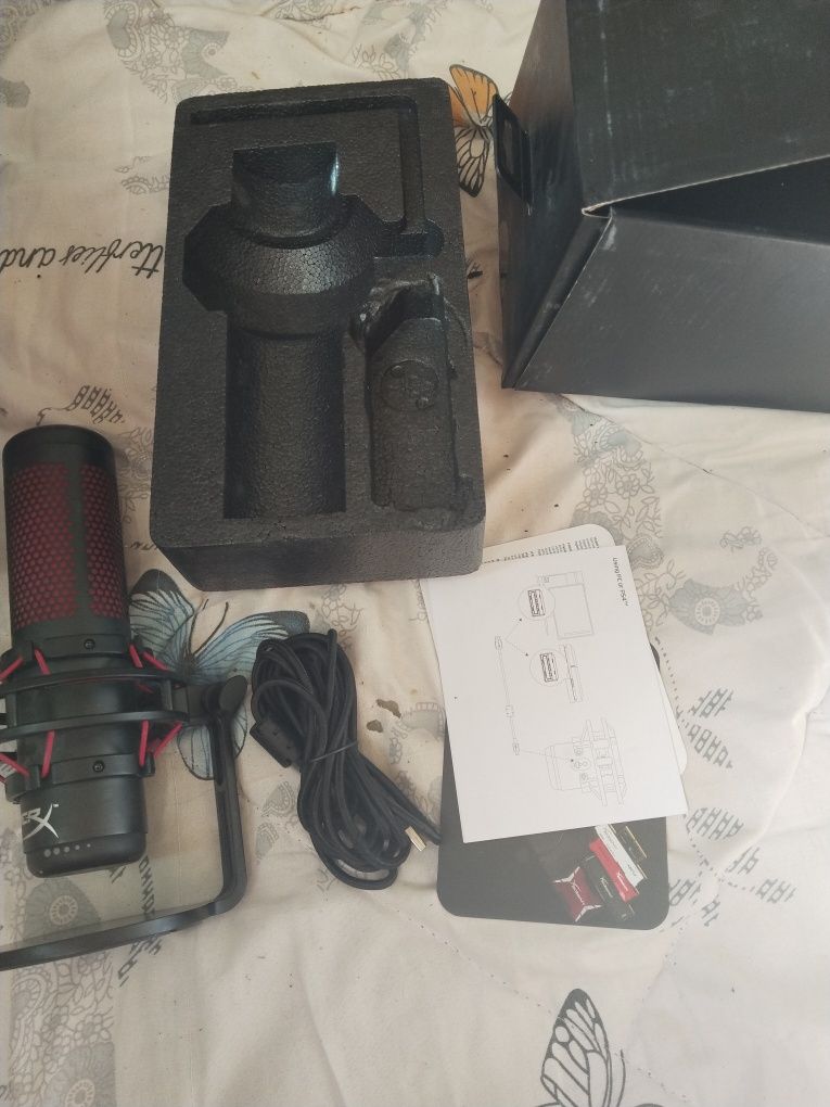 Продам микрофон hyperx