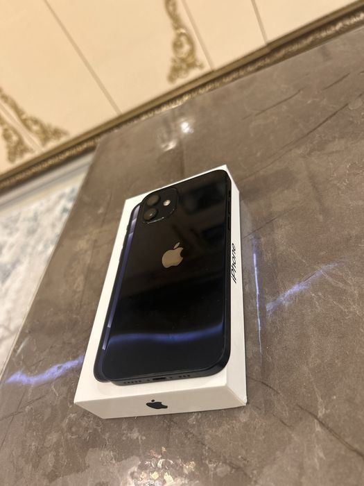 iPhone 12 128GB black