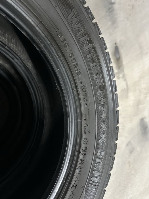 Шины Dunlop 235/60/18