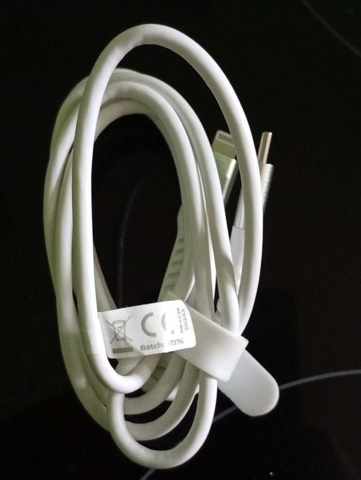 USB кабел за iPhone,iPad и iPod. Нов!