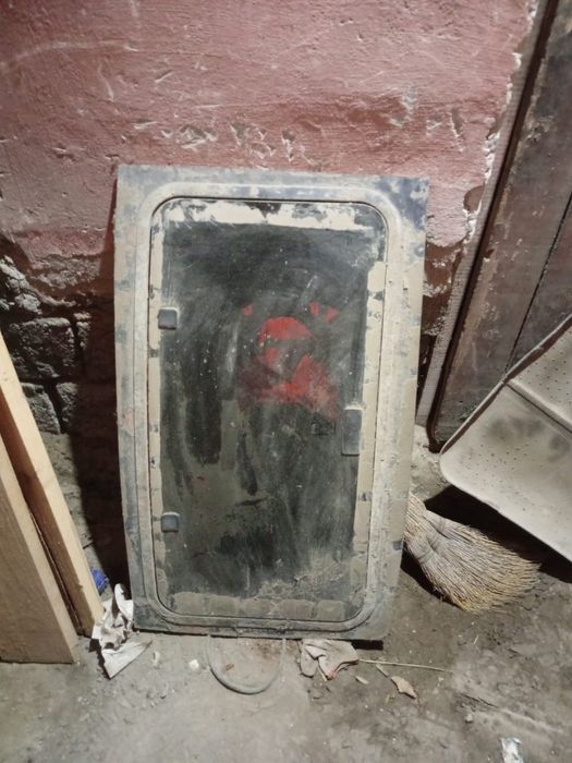 Люк и бампера на машину . Запчасти на ваз